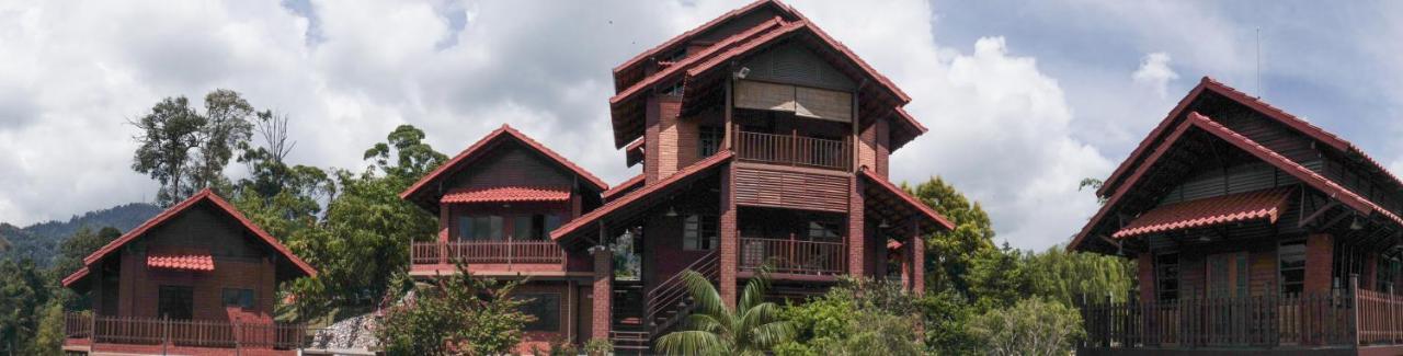 Red House The Garden Stay In Bukit Tinggi By Play Bentong Dış mekan fotoğraf